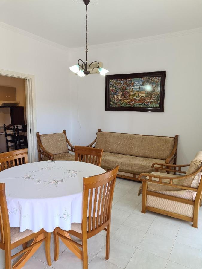 Grand Apartment Néa Khilí Extérieur photo